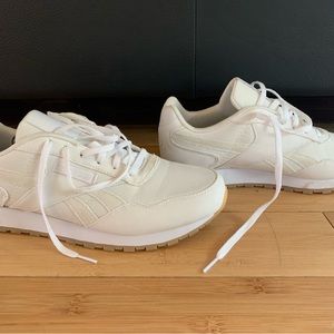 Women’s Reebok shoes
